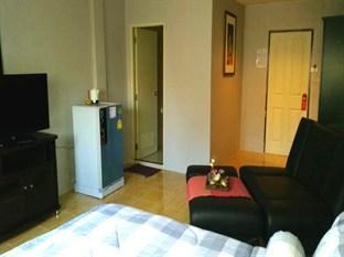 Nemos And Massage Wisma tamu